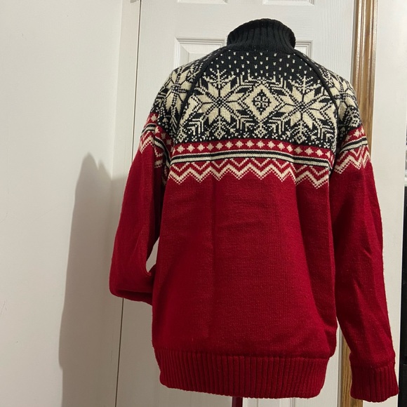 Ice Wear 100% worsted wool polyester lined Nordic style sweater. Size M. Used. - Picture 13 of 16